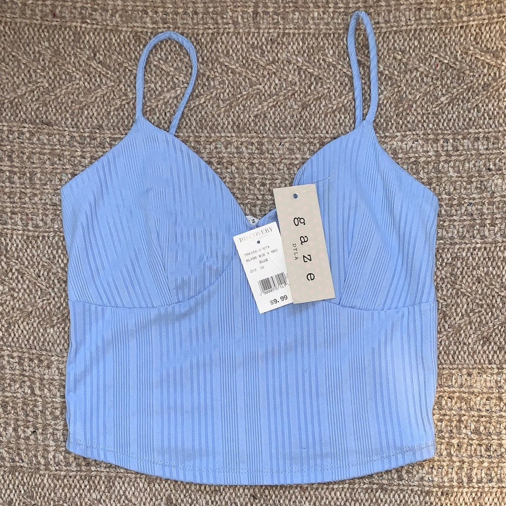 NWT Gaze V-neck